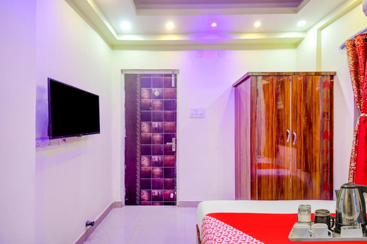 Oyo 92945 The Rs Villa Kalkutta Exterior foto