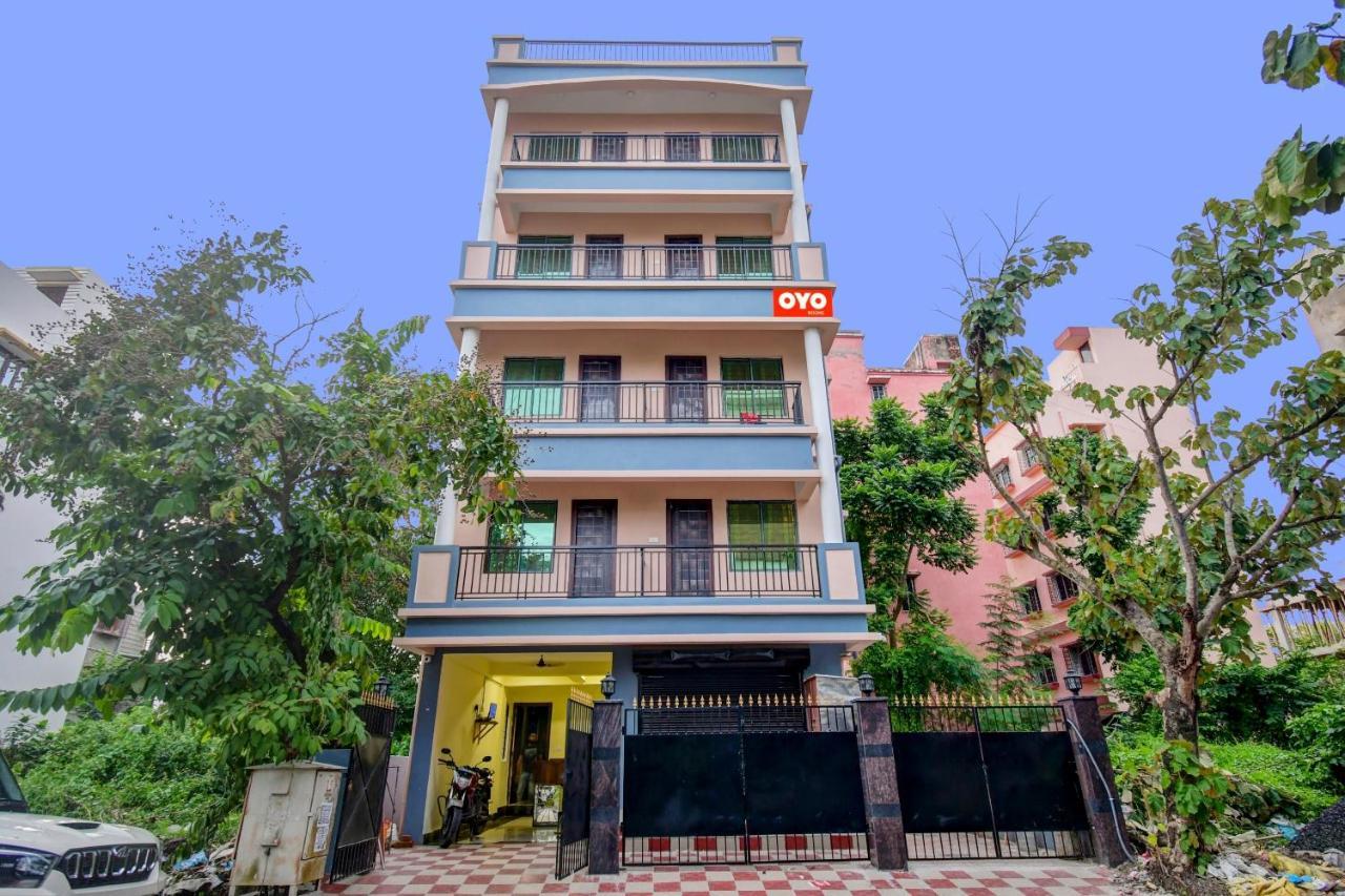 Oyo 92945 The Rs Villa Kalkutta Exterior foto