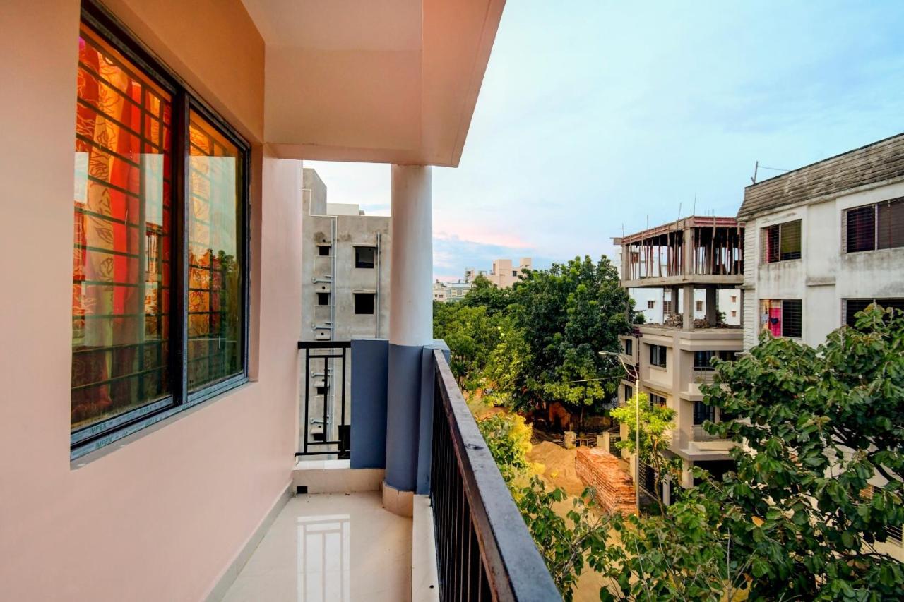 Oyo 92945 The Rs Villa Kalkutta Exterior foto